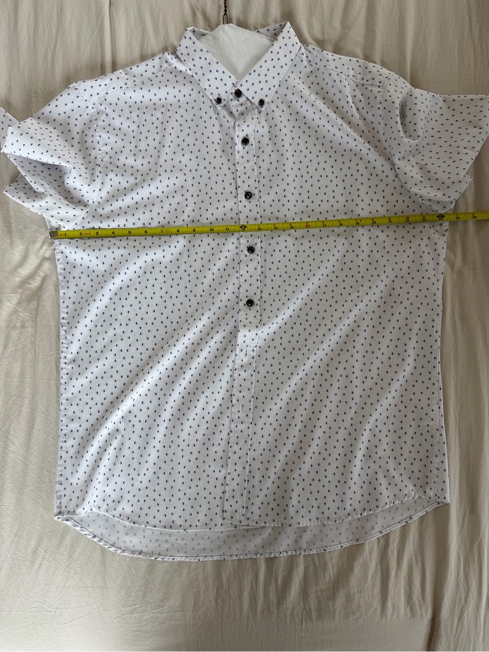Kenneth Cole White Short-Sleeve Button-Down with Navy Micro Dots